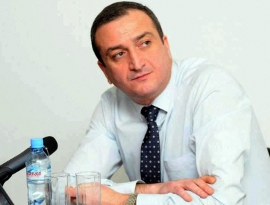 We have to make a choice between two options: we must either ostensibly implement our budget or put a great deal of money in circulation or refuse to implement the budget and save GEL – Levan Kalandadze
