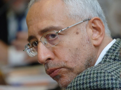 Николай Сванидзе - Сейчас на рейтинге Путина, как на вешалке, висит стабильность всей России - если этот рейтинг упадет, исчезнет и стабильность