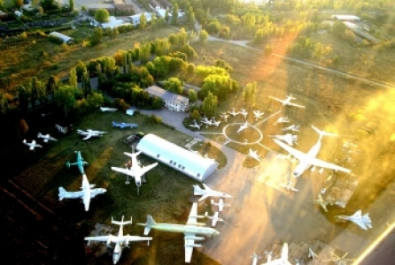 “Pilot” from Tbilisi Threatens to Burn Kiev