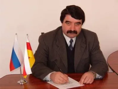 От коронавируса умер Борис Чочиев
