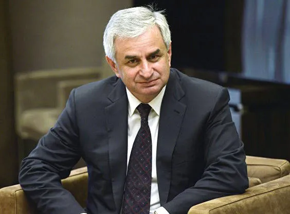 Raul Khajimba signs decree on his resignation