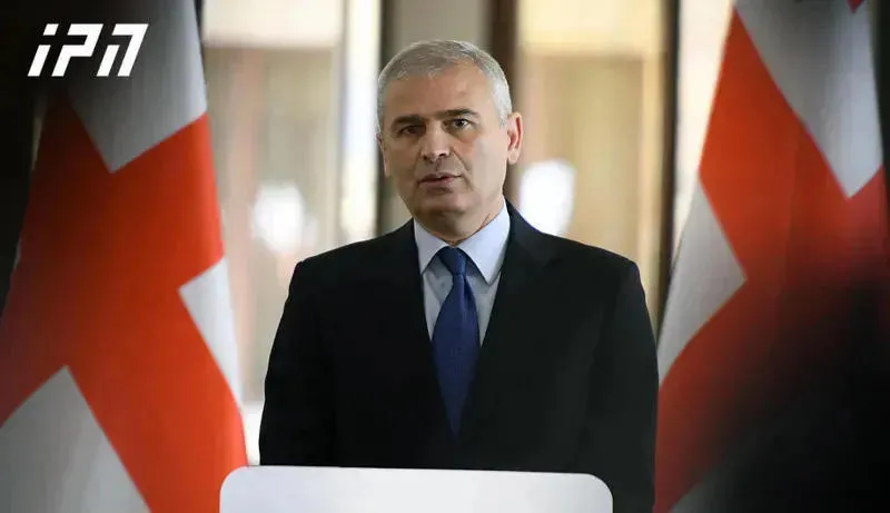 ირაკლი ქადაგიშვილი - კიევში ჩასვლა შესაძლებელია თუ არა, ალბათ, ცალკე განხილვის საკითხი იქნება, პირველ რიგში უსაფრთხოების საკითხს დავაყენებდი - როცა 2008 წელს უცხო ქვეყნის პრეზიდენტები საქართველოში ჩამოვიდნენ, ცეცხლი შეწყვეტილი იყო