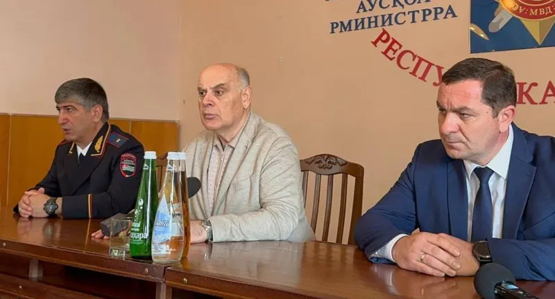 ოკუპირებული აფხაზეთის „პრეზიდენტმა“ ახალი ე.წ შინაგან საქმეთა მინისტრი წარადგინა