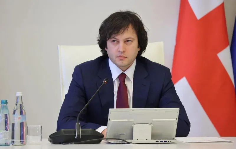 პრემიერი - ზუგდიდში, 1700 დევნილი ოჯახისთვის შვიდი საცხოვრებელი კორპუსი აშენდება