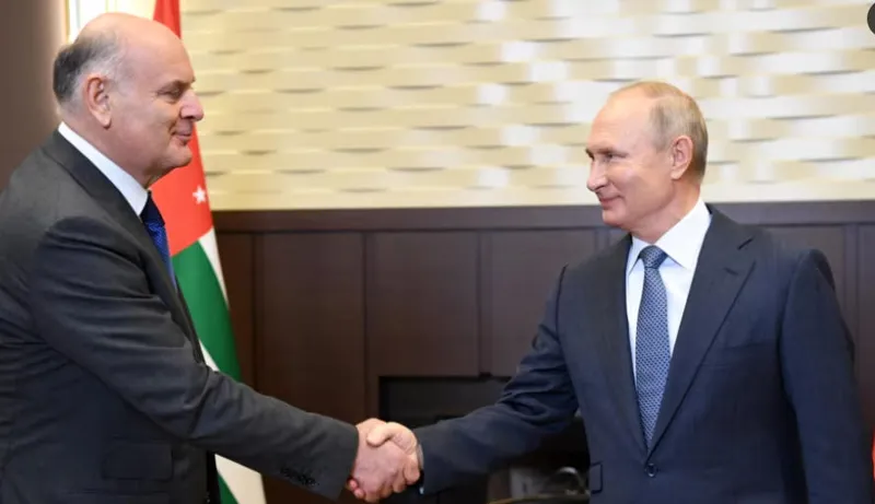 Vladimir Putin invites Aslan Bzhania to Moscow