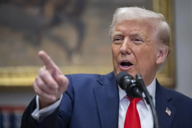 Дональд Трамп Путину - Владимир, хватит!