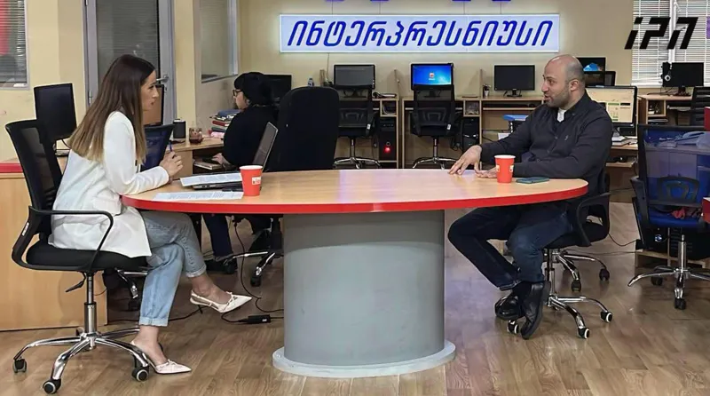 ბერდია სიჭინავა ოპოზიციაზე - ამ ადამიანებს ვეკითხები: რატომ ითანამშრომლეს მურუსიძის სასამართლოსთან? გირაოს თუ გადაიხდიან? დაუწიონ ემოციებს და სისულელეების ყრანტალს შეეშვან - არც ზურაბიშვილის ფორმატიდან გასვლა იქნება პრობლემა