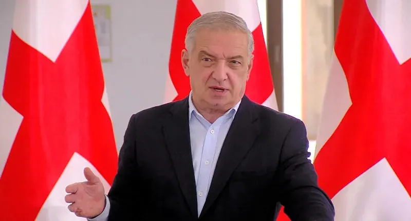 გია ვოლსკი - ვერ დავგმობ ბექა ოდიშარიას გინებას, ფსიქიკაზე მოქმედებს, როცა 10 მოლაპარაკე ტურა შემოგესევა და უკანასკნელი სიტყვებით აგინებენ შენს ოჯახს - რასაკვირველია, თავი უნდა შეიკავოს ბექამაც, მეც, ყველამ, მაგრამ ხანდახან რთულია