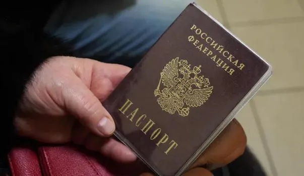 Operations of Russian passport issuance centers suspended in Abkhazia
