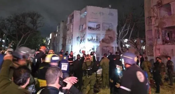 В результате ракетной атаки Ирана по Израилю пострадало около 200 человек