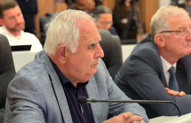 აჭარის უმაღლეს საბჭოში „ქართული ოცნების“ წევრი დავით თედორაძე - მზია ამაღლობელი კრიმინალია - ნუ სპეკულანტობთ, თითქოს თავისუფალი მედია იზღუდება, პოლიციის უფროსს ხელს რომ გაარტყამს ქალი, კრიმინალია!