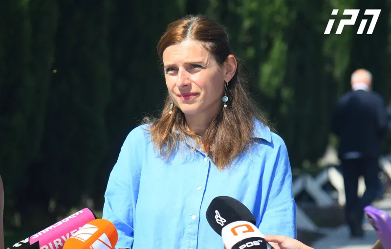 თეონა აქუბარდია რუსეთთან ურთიერთობის საკითხებში სპეციალური წარმომადგენლის დანიშვნაზე - კიდევ უფრო ზრდის საქართველოს სუვერენიტეტისა და ტერიტორიული მთლიანობის საფრთხეებს და ამყარებს ეჭვებს, რომელიც ახალ „გეორგიევსკის ტრაქტატს“ უკავშირდება