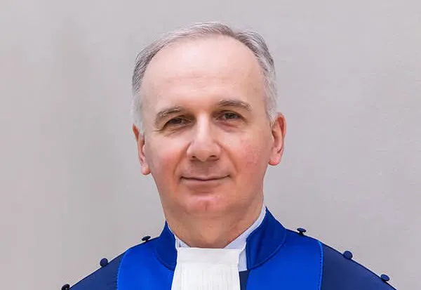გოჩა ლორთქიფანიძეს, ჰააგის სისხლის სამართლის სასამართლოსთან ერთად, სახაროვის პრემია მიენიჭა