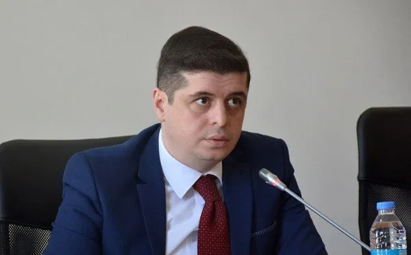 სემეკის წევრი გიორგი ფანგანი- საქართველოში, სასმელი წყლის მოხმარება საშუალოდ დღიურად 192 ლიტრია, ევროკავშირის ქვეყნებში კი გასაშუალებული 140 ლიტრი. ამას უყაირათო მოხმარება ჰქვია
