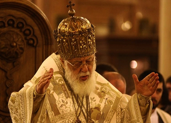 Patriarch calls on authorities, opposition not to abuse each other