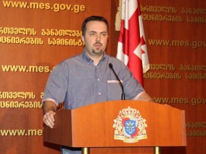 განათლების მინისტრი დიმიტრი შაშკინი ქართველ მეცნიერთა ორდღიან პლენარულ სესიას დაესწრო