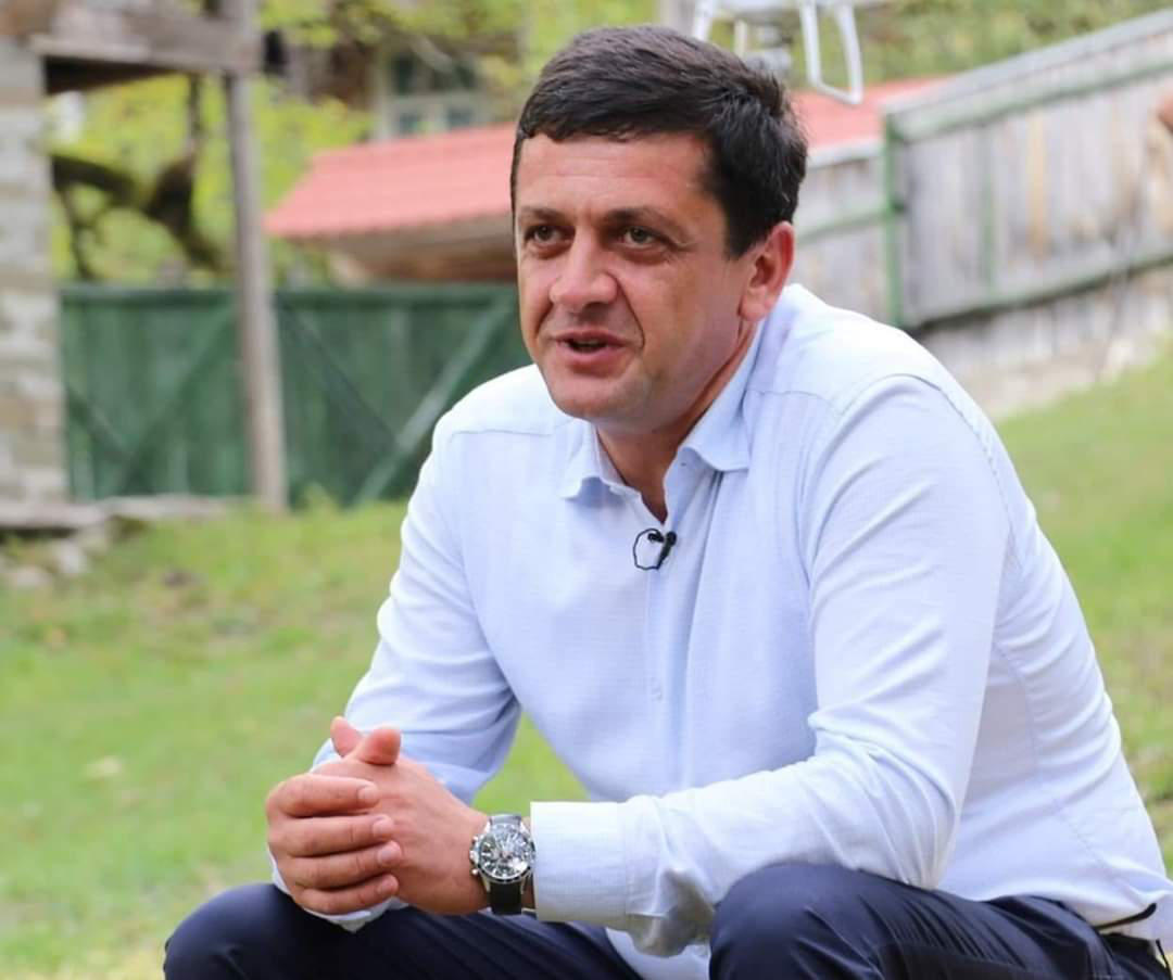 რაჭა-ლეჩხუმისა და ქვემო სვანეთის რეგიონში, სახელმწიფო რწმუნებულის შეხვედრებს სხვადასხვა სფეროს წარმომადგენლები ეხმაურებიან