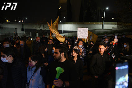 Protests ongoing outside district election commissions in Tbilisi and regions
