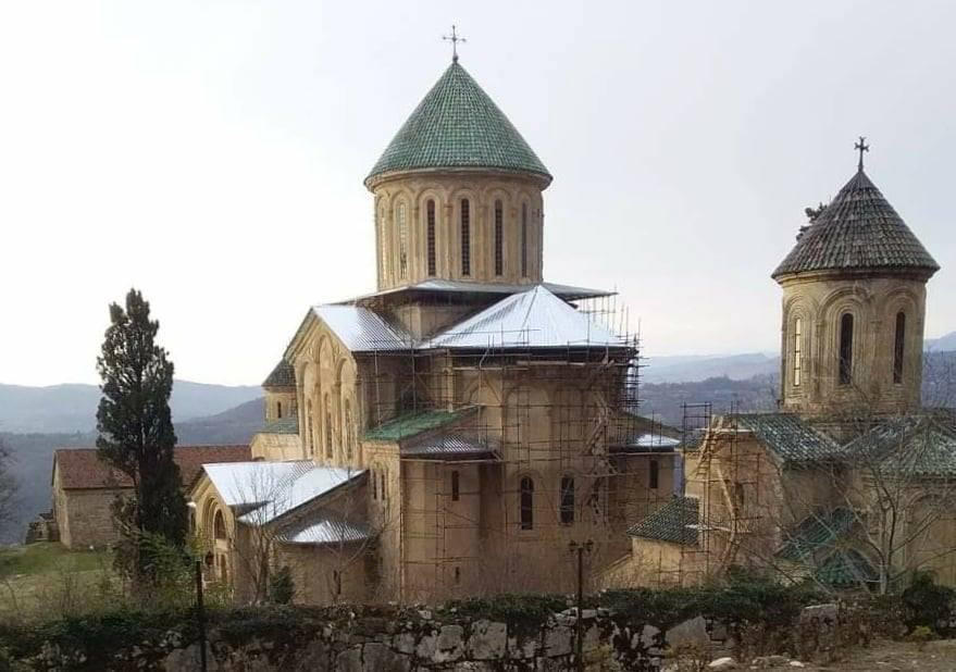 გელათის სამონასტრო კომპლექსის ღვთისმშობლის სახელობის ტაძარზე შექმნილი ვითარების გამოსასწორებელ ღონისძიებებს, ახალი კომპანია განახორციელებს