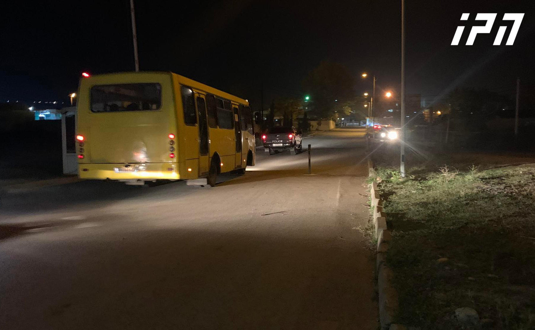На территорию Глданской тюрьмы на автобусах завели спецназ