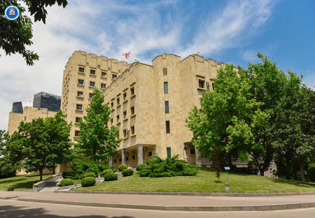 განსაკუთრებით დიდი ოდენობით უკანონო შემოსავლის ლეგალიზაციის ფაქტზე, უცხო ქვეყნის 5 მოქალაქეს პროკურატურამ ბრალდება წარუდგინა