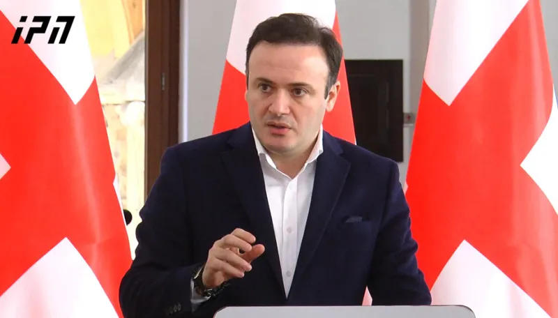 ირაკლი ზარქუა „ლელოზე“- ყოჩაღ შალვას, ზუსტად მიაგნო! - ძაღლის ჯიშებში ვერ ვერკვევი, მაგრამ რომ ვნახე, ზუსტად ეგ არის, განსაკუთრებით არითმეტიკაში რომ არის „ბეჯითი“, გეგელია