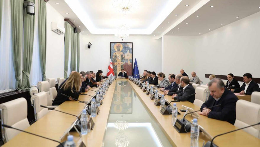 დღეს პარლამენტის ბიუროს ანტიკორუფციულ ბიუროსთან, სპეციალურ საგამოძიებო სამსახურთან და პერსონალურ მონაცემთა დაცვის სამსახურთან დაკავშირებული კანონპროექტები წარედგინება