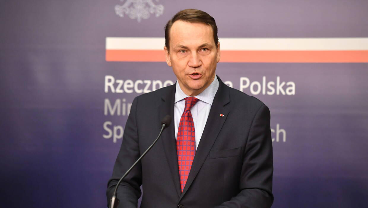 პოლონეთის საგარეო საქმეთა მინისტრი რომის პაპს - რას იტყოდით, ბალანსისთვის მოუწოდოთ პუტინს, ეყოს გამბედაობა და გაიყვანოს ჯარი უკრაინიდან? - მშვიდობა მაშინვე დაისადგურებდა