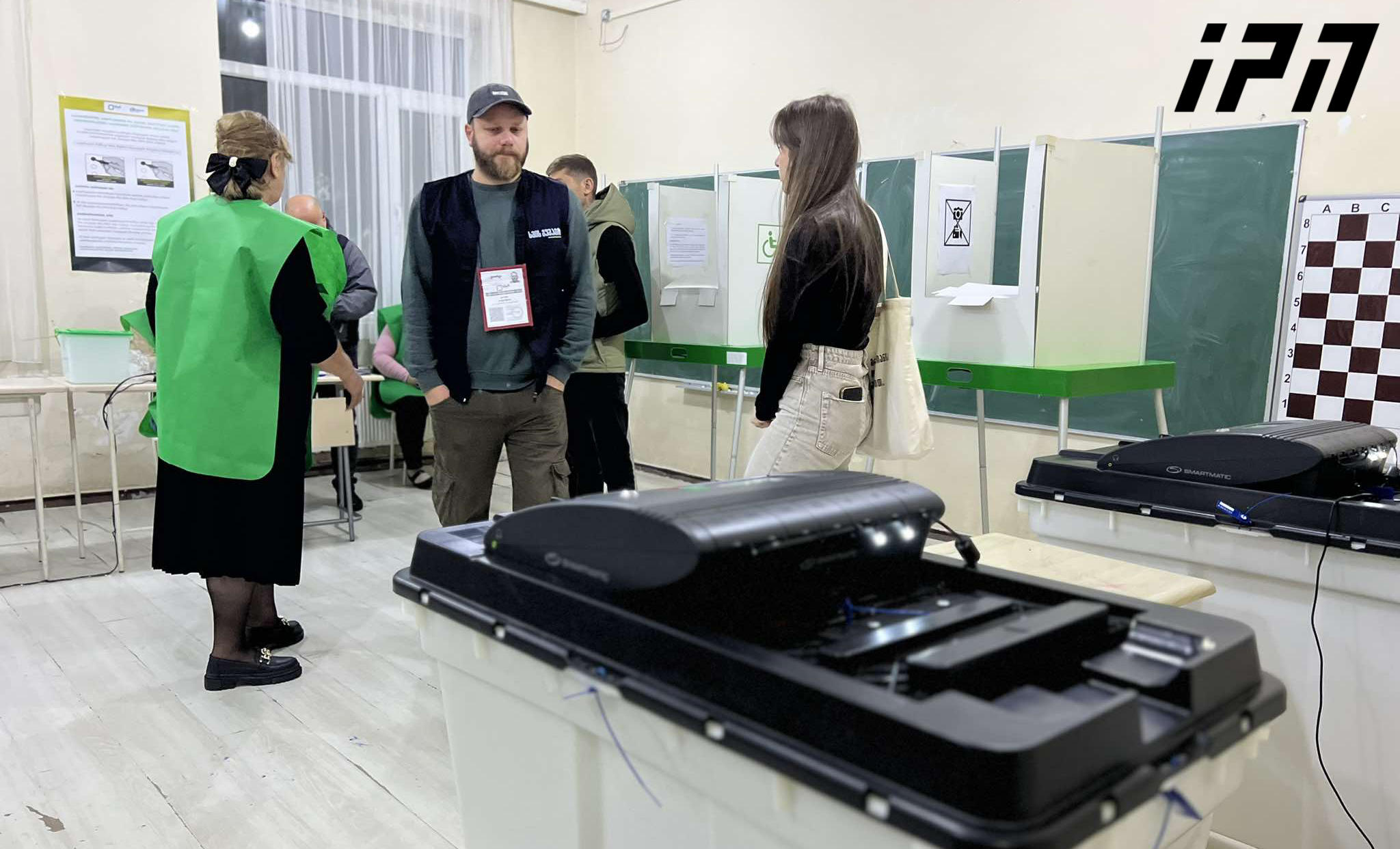 თვითმმართველობის არჩევნებისთვის ქვეყნის მასშტაბით 3 061 საარჩევნო უბანია გახსნილი, ამომრჩეველთა რაოდენობა კი 3 513 818-ს შეადგენს