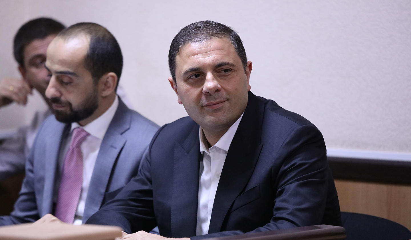 რომეო მიქაუტაძეს საპროცესო შეთანხმება გაუფორმდა - ეკონომიკის მინისტრის ყოფილ მოადგილეს სასჯელის სახით 3 წლით თავისუფლების აღკვეთა და 2 წელი პირობითი მსჯავრი განესაზღვრა